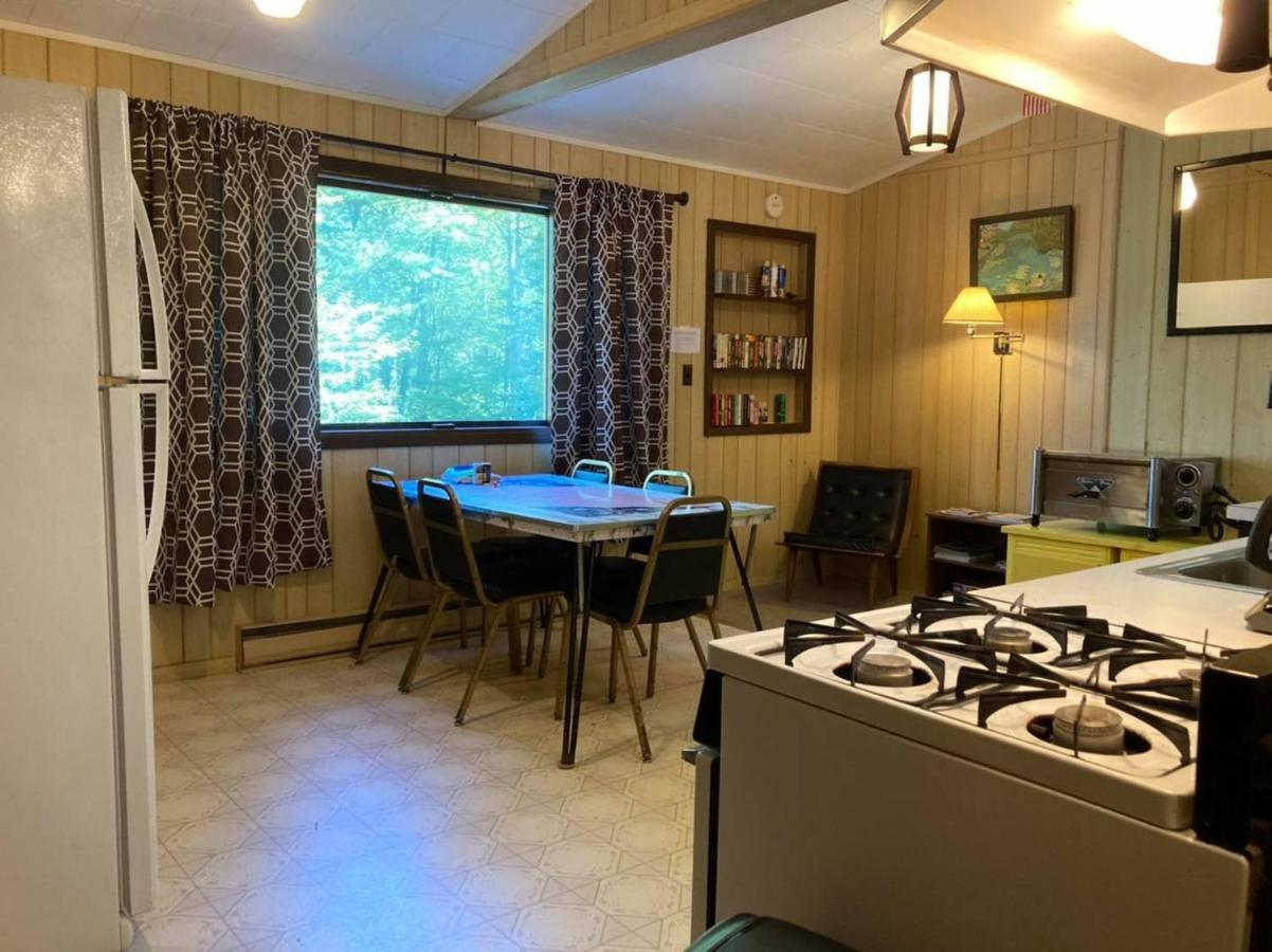 Musky Joe'S Twin Pines Resort New Post Екстериор снимка