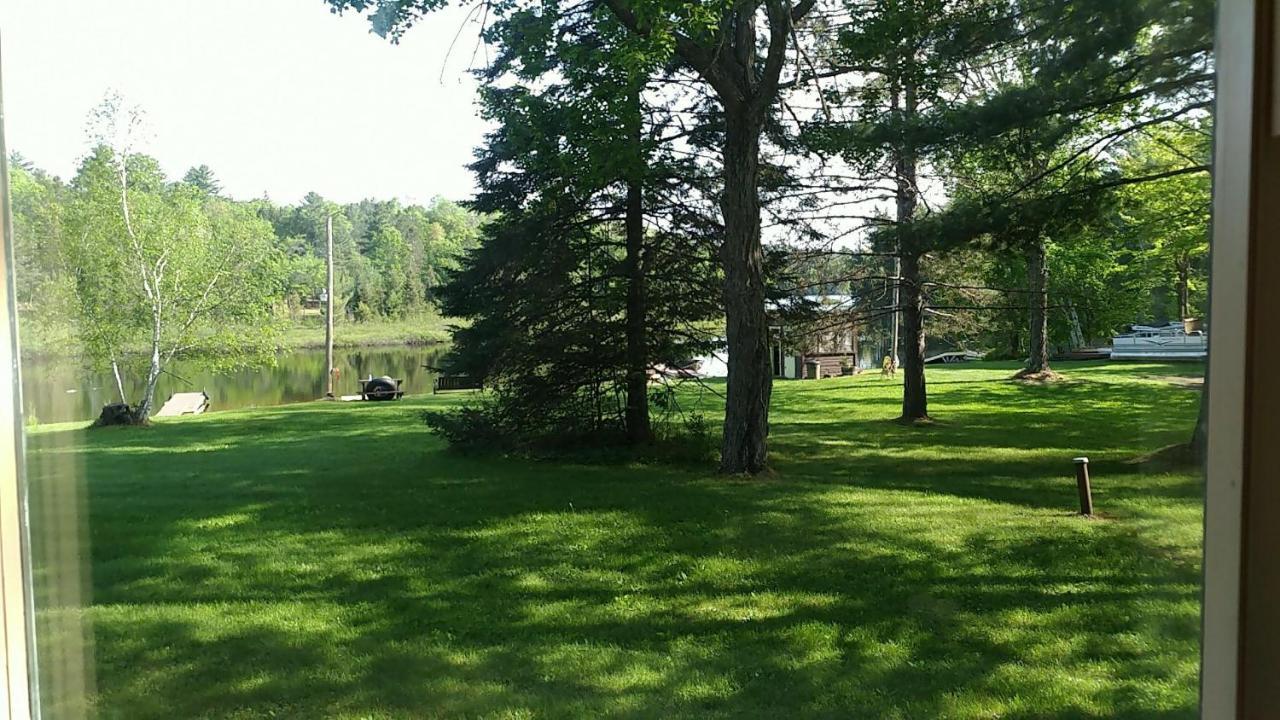 Musky Joe'S Twin Pines Resort New Post Екстериор снимка