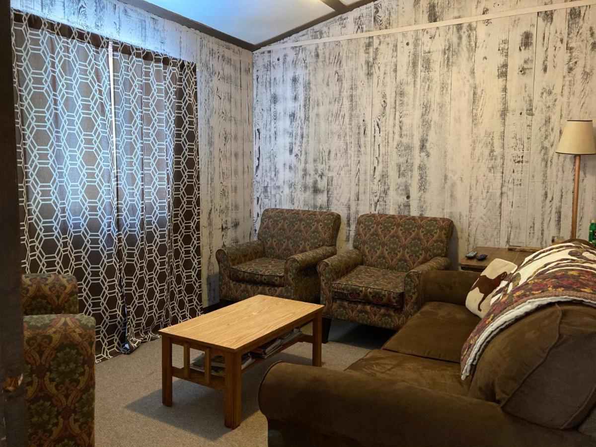 Musky Joe'S Twin Pines Resort New Post Екстериор снимка