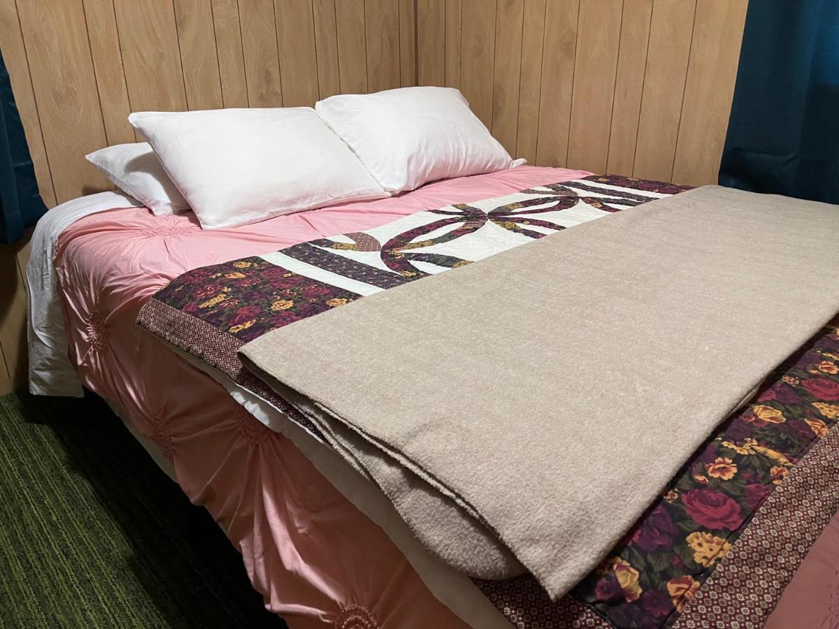 Musky Joe'S Twin Pines Resort New Post Екстериор снимка