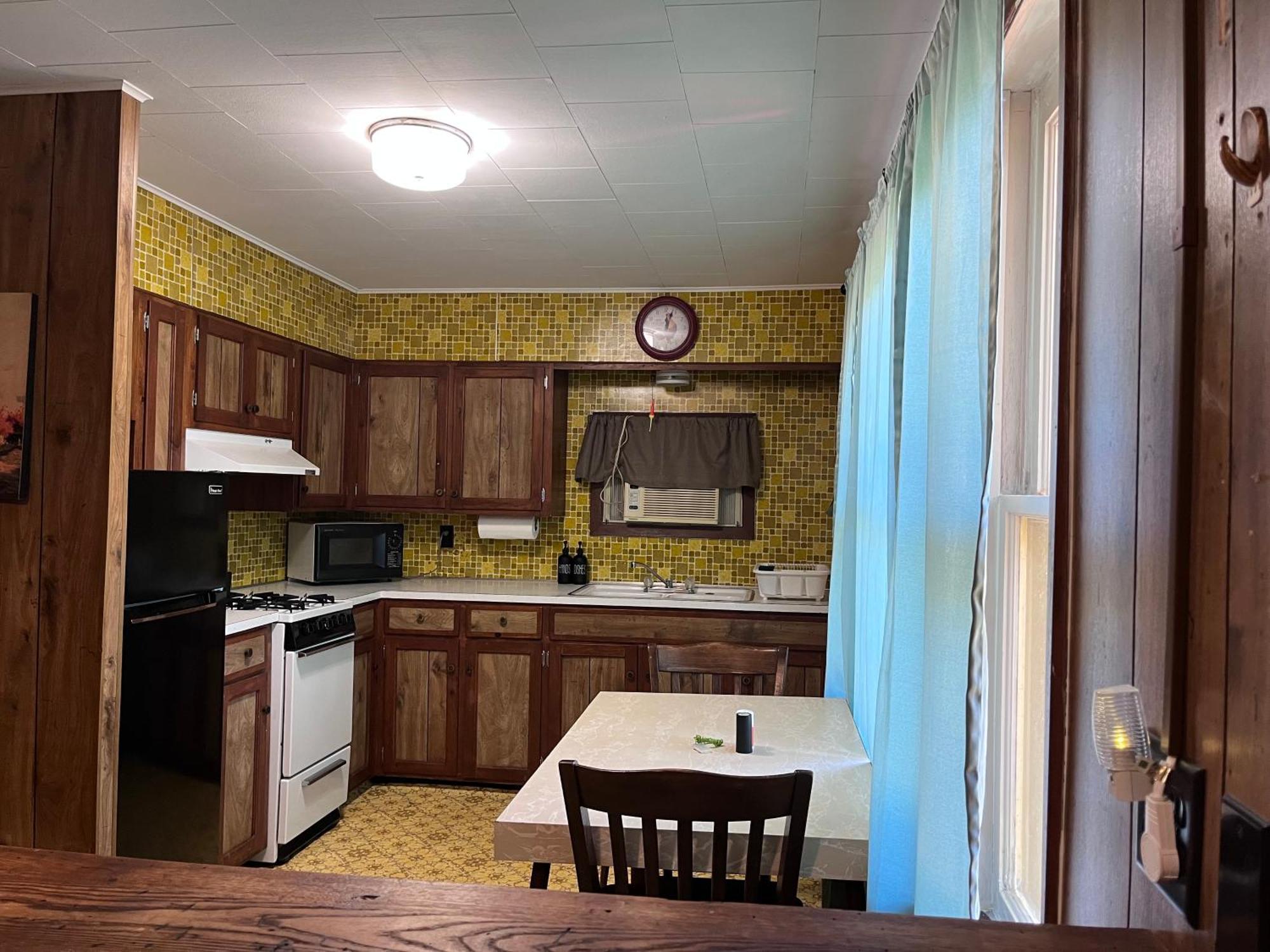 Musky Joe'S Twin Pines Resort New Post Екстериор снимка